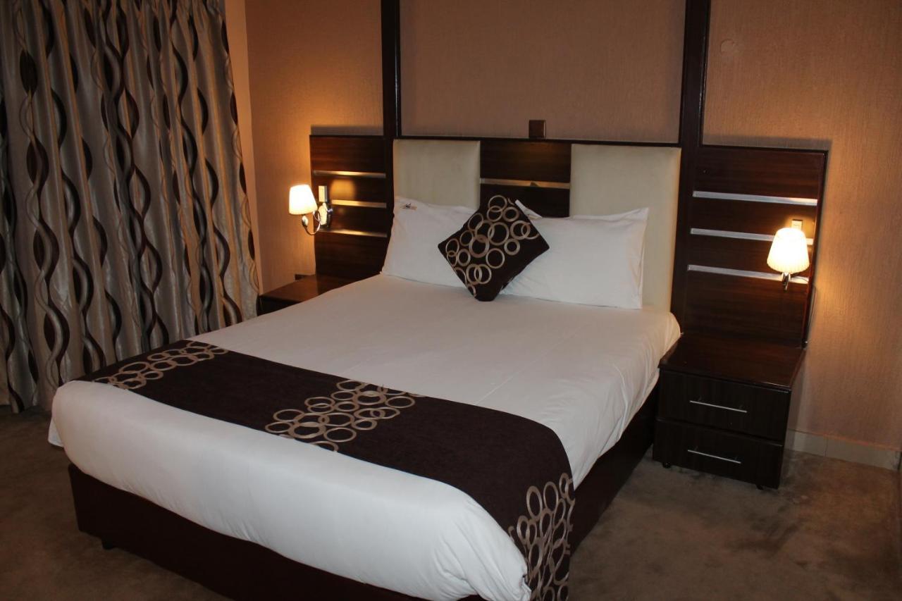 Airport Landing Hotel Nairobi Eksteriør billede