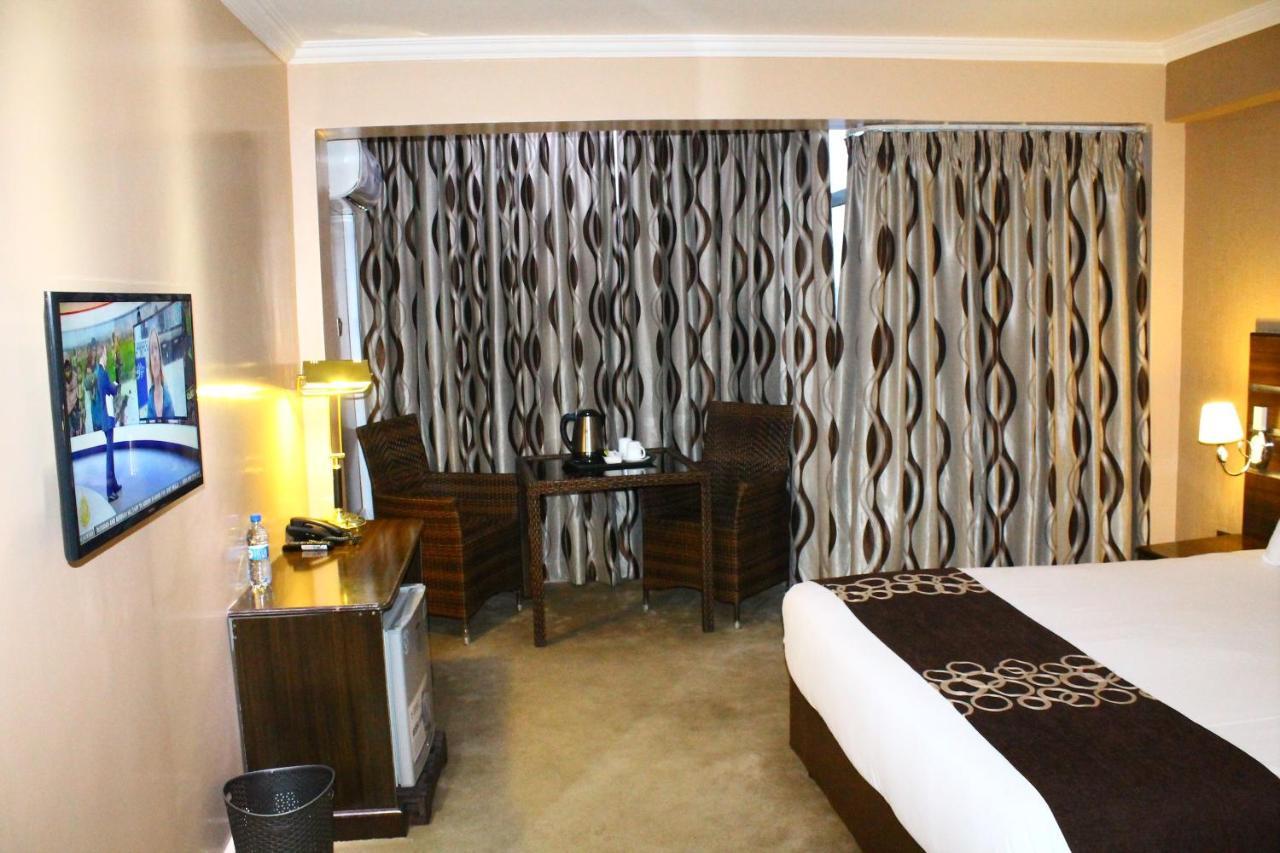 Airport Landing Hotel Nairobi Eksteriør billede