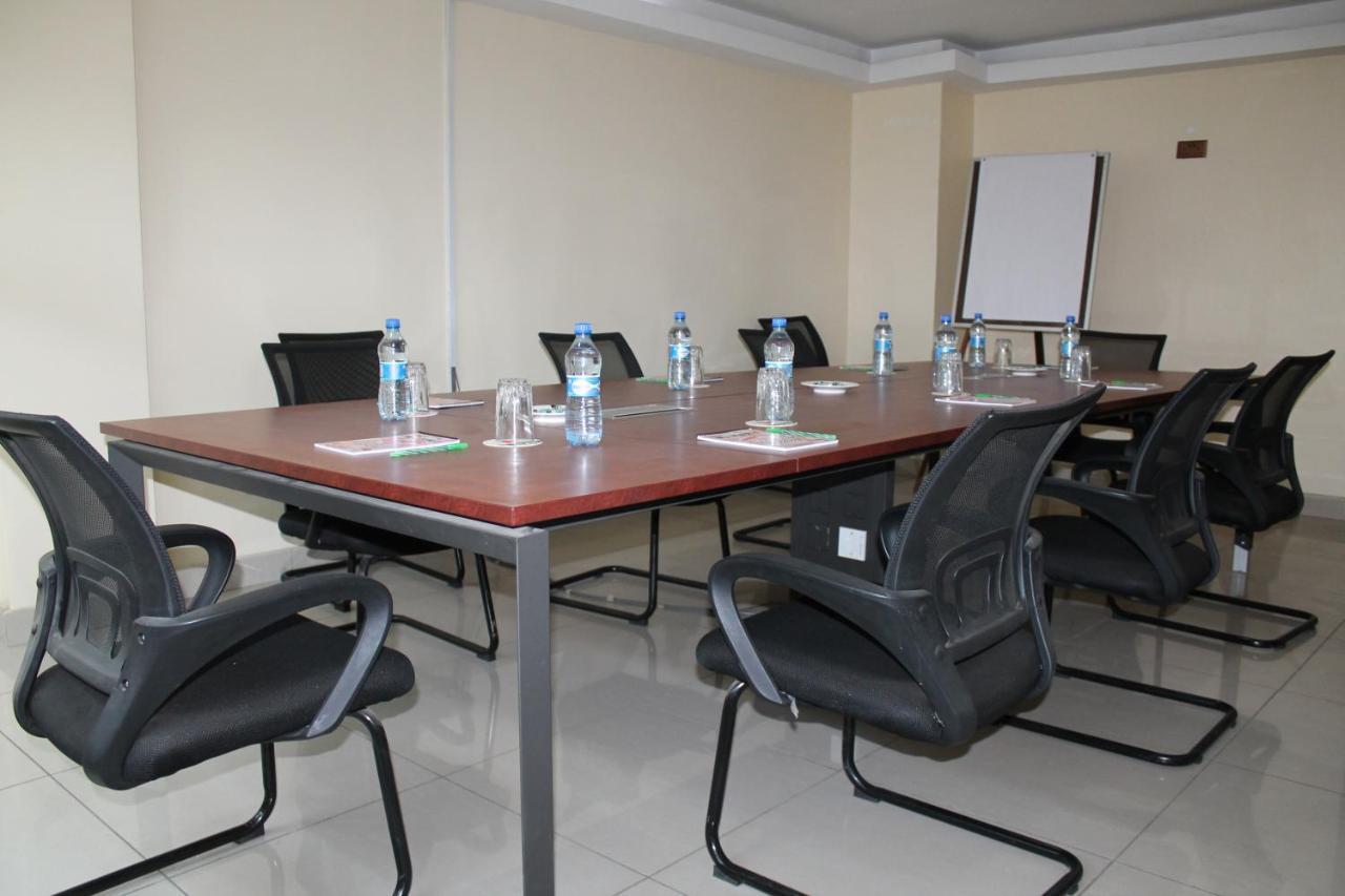 Airport Landing Hotel Nairobi Eksteriør billede