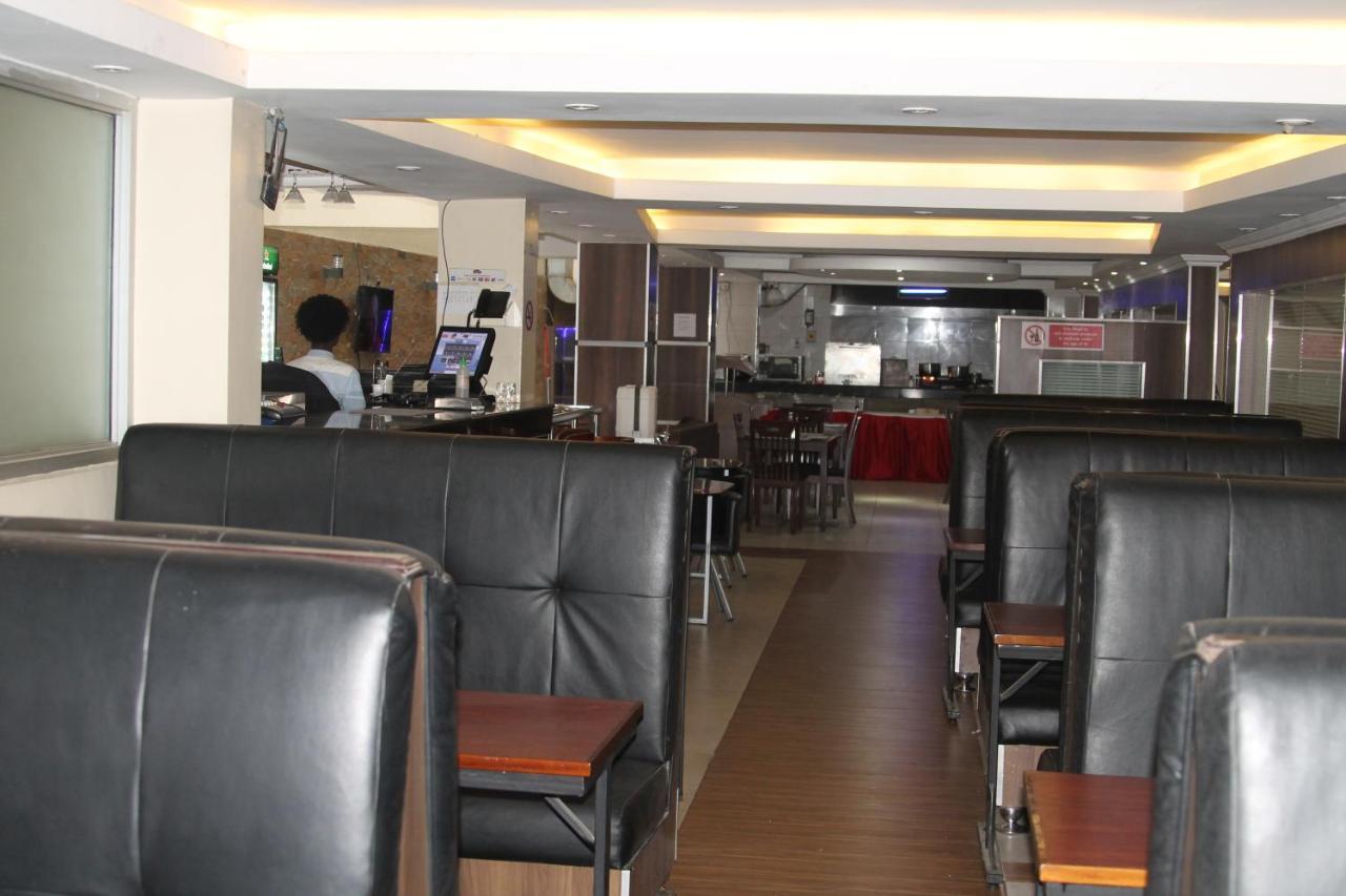 Airport Landing Hotel Nairobi Eksteriør billede